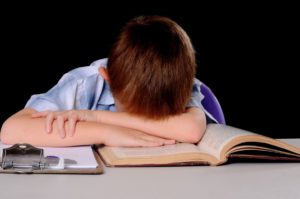 Read more about the article Почему дети плохо учатся в школе — Полезная информация