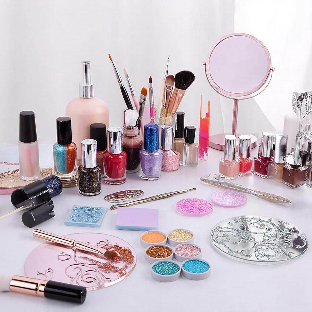 Искусство Безупречного Маникюра: Наш Путь к Совершенству через Правильный Выбор Товаров